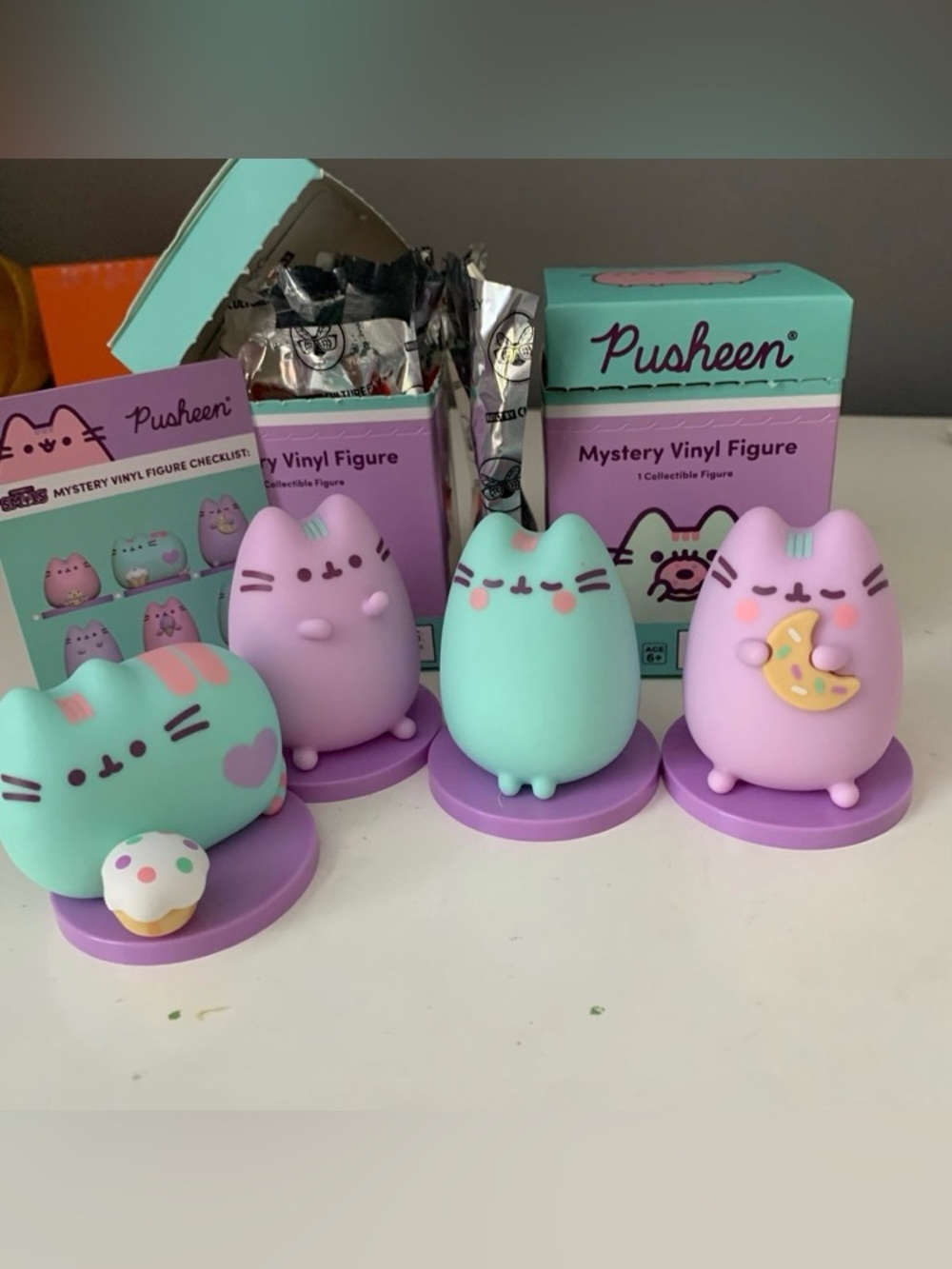 Pusheen Mystery Vinyl Figures set /4/